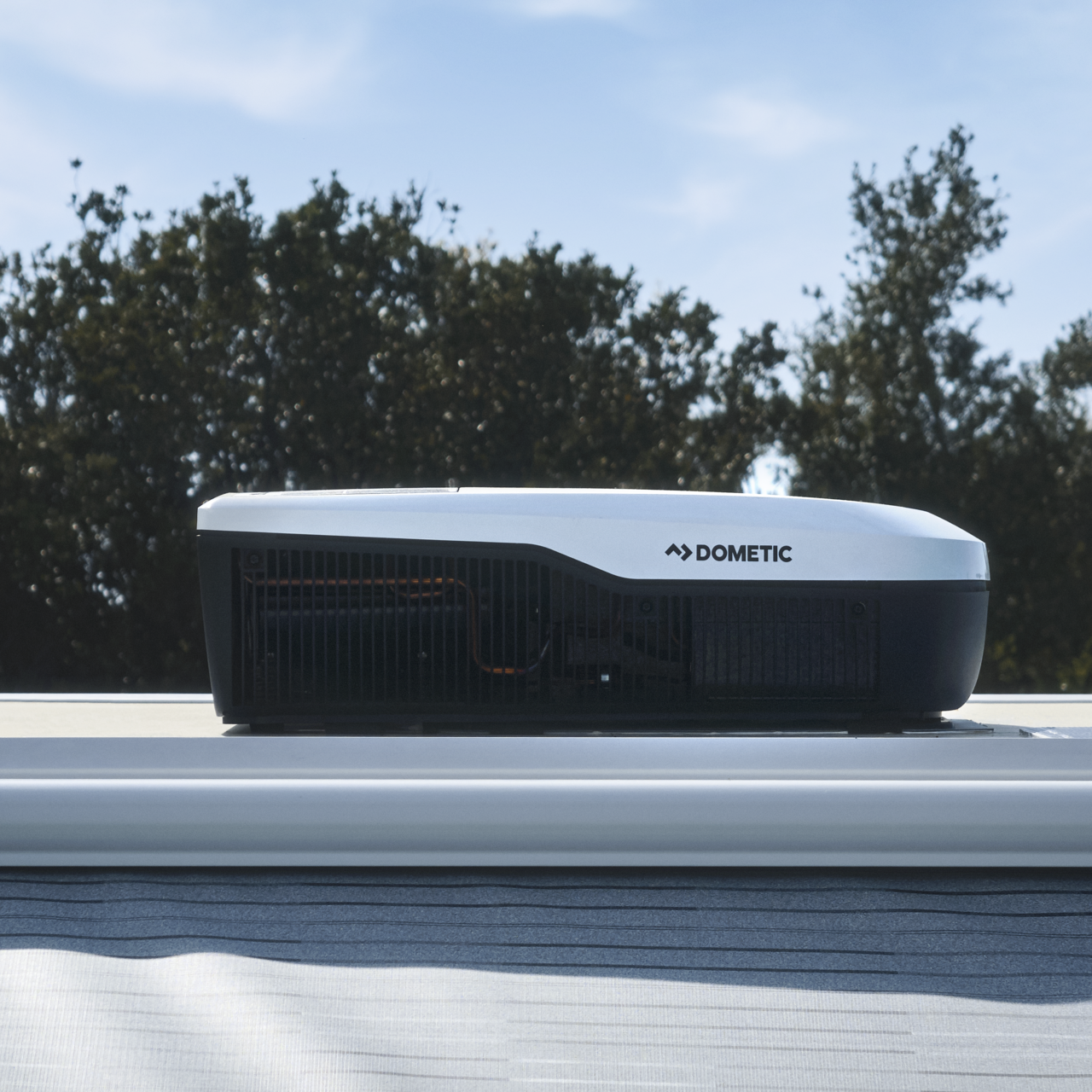 Dachklima „Dometic Freshjet FJX4 2.200 “ + Einbau