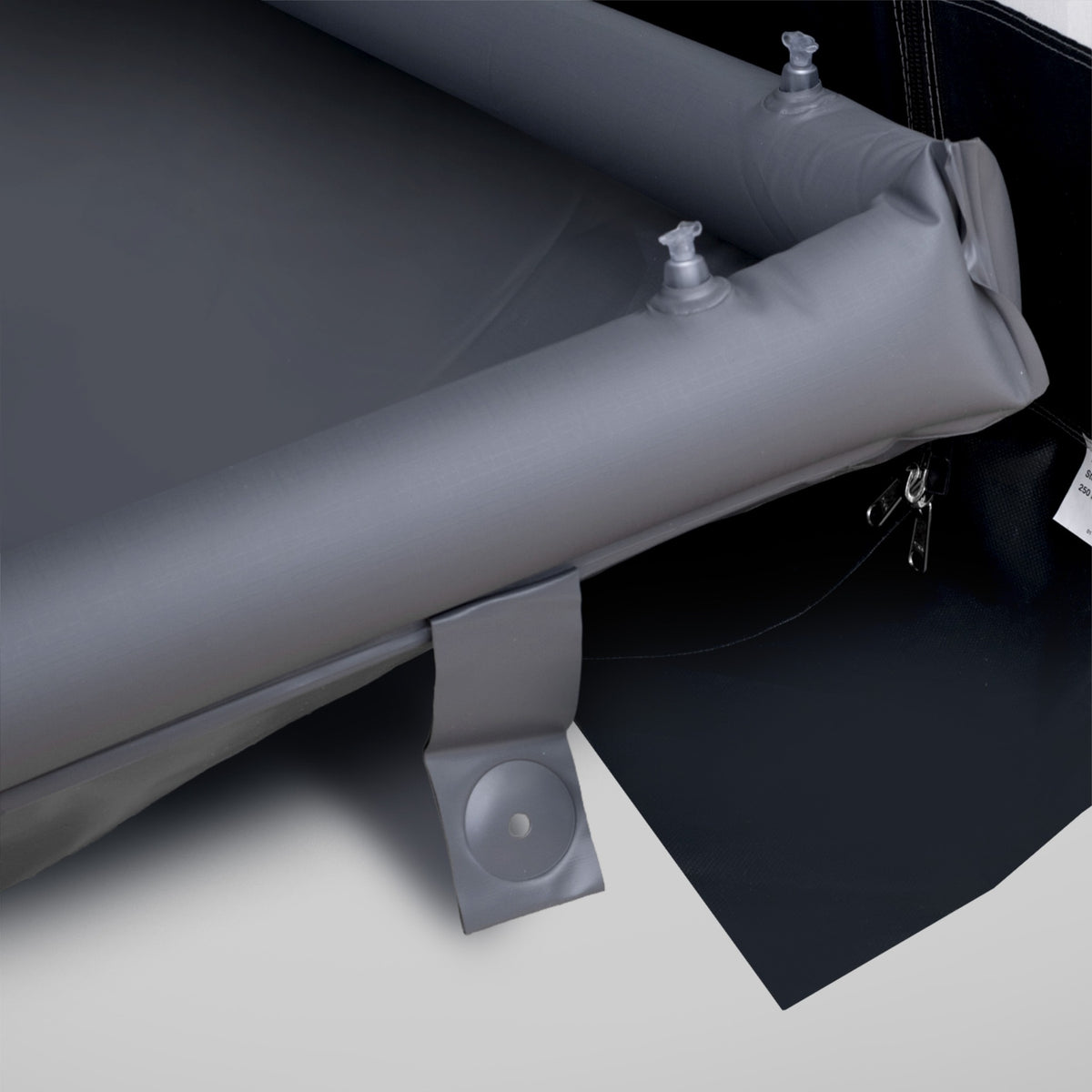 Rebelcamper Aquacover Ventile und Befestigung