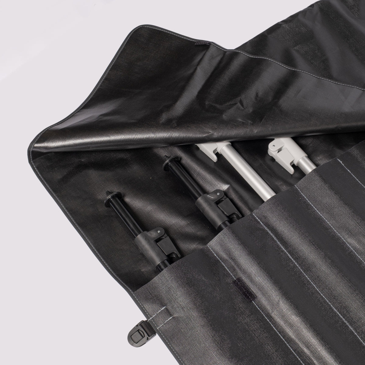 Rebelcamper Black Roll 8 Innenansicht